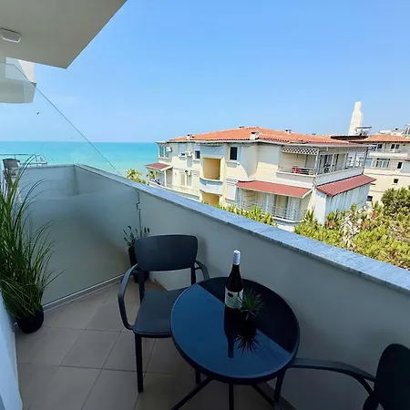 Roof Breeze Apartament Golem (Tirana)