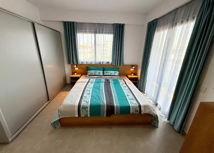 Roof Breeze * Golem (Tirana)