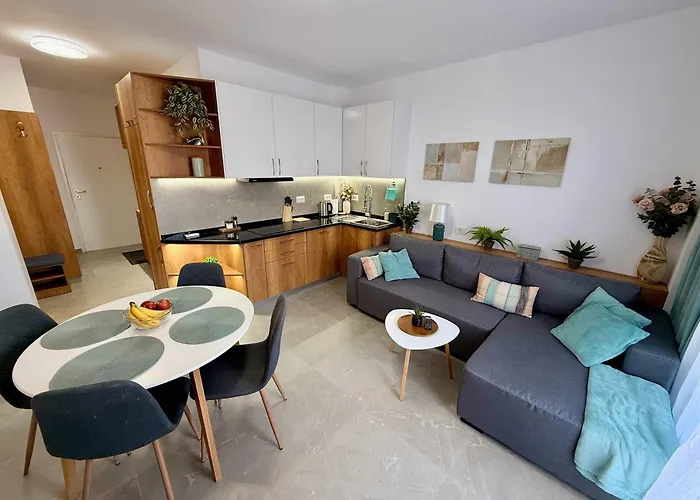 Apartment Roof Breeze Golem (Tirana)