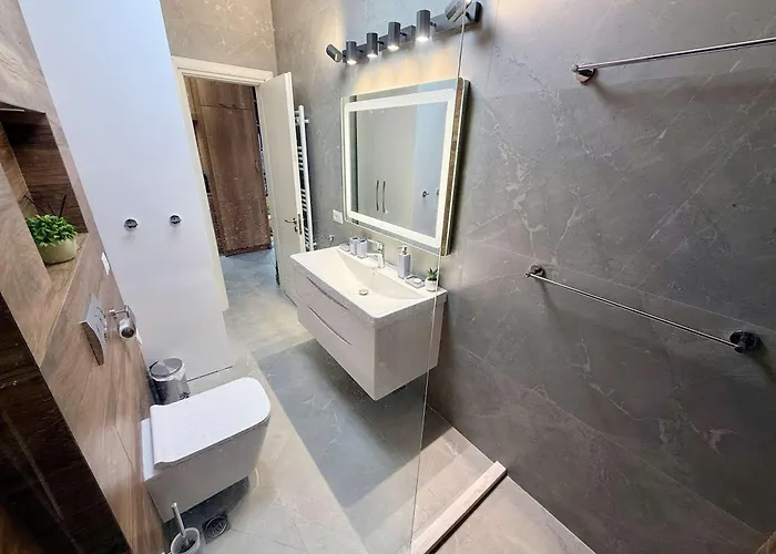 Roof Breeze Apartment Golem (Tirana)