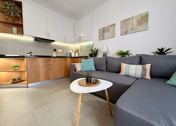 Roof Breeze Apartment Golem (Tirana)