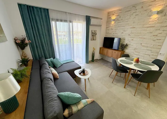 Apartment Roof Breeze Golem (Tirana)